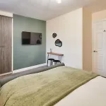 Host & - Salt Rock Retreat *