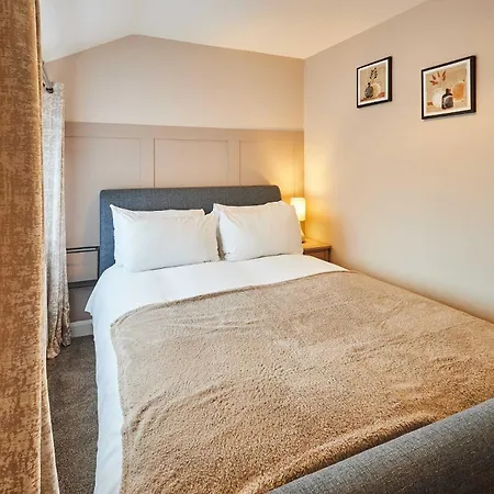 Host & - Salt Rock Retreat * Skelton (North Yorkshire)